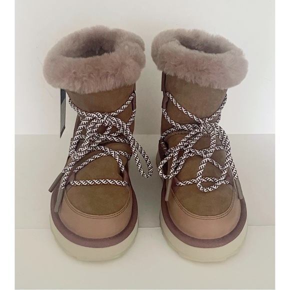 EMU Australia Women's Blurred Suede &
Sheepskin Boots - Picture 2 of 10